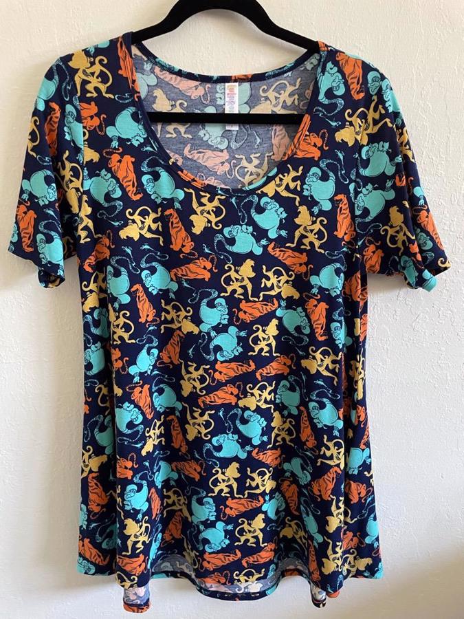 LuLaRoe Caroline with Lularoe Perfect T with Lularoe Leggings